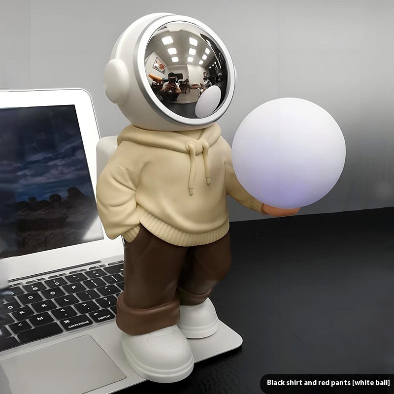 Spaceman Wireless Night Lamp